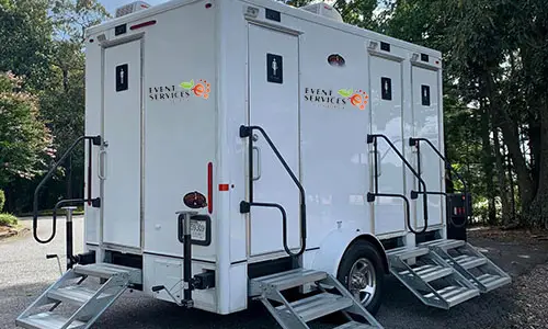 white restroom trailer